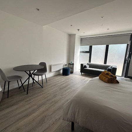 Modern Studio Flat Near Highbury & Islington Station Londra Esterno foto