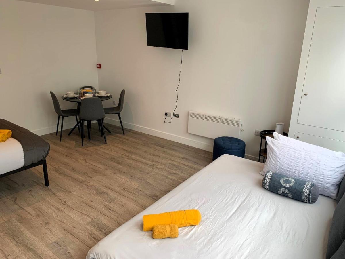 Modern Studio Flat Near Highbury & Islington Station Londra Esterno foto