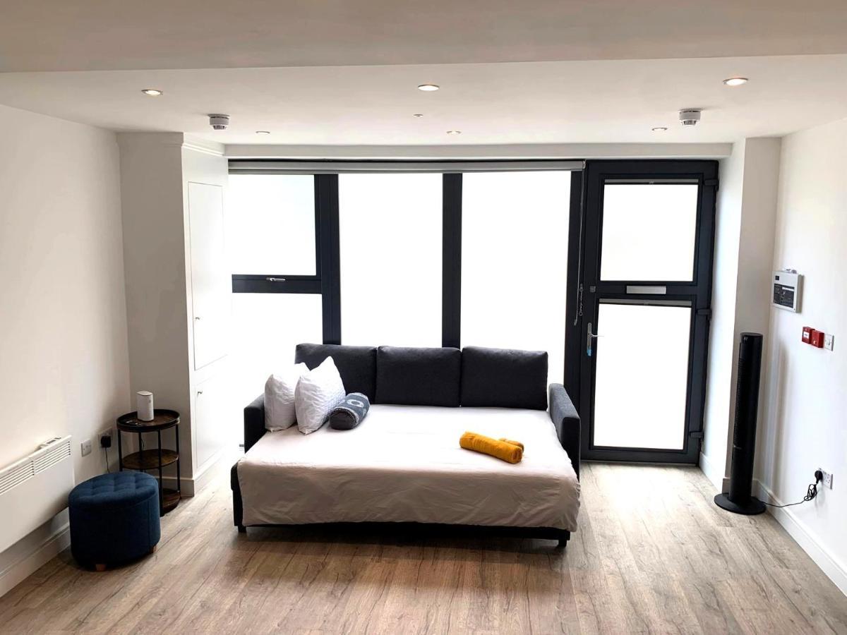 Modern Studio Flat Near Highbury & Islington Station Londra Esterno foto